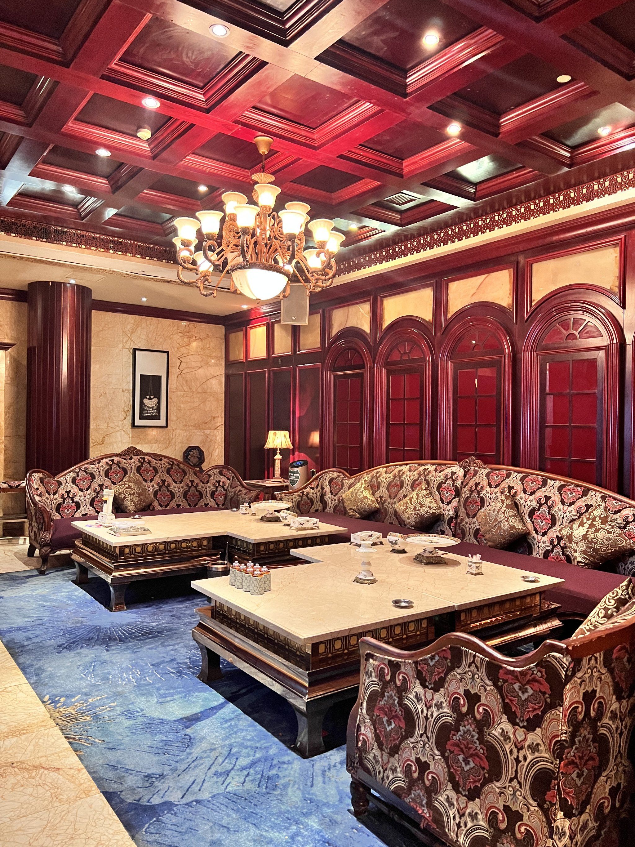 南充商务ktv低端场所推荐-高坪区ktv预定